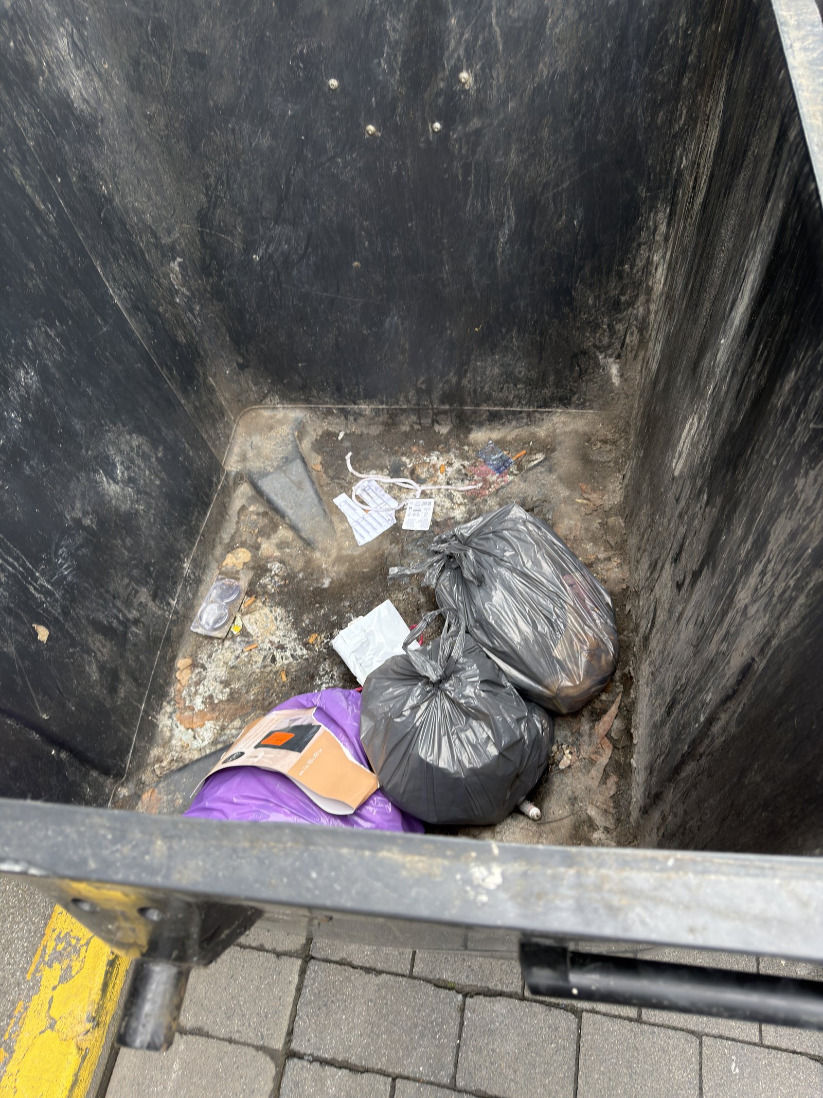 Voor reiniging container